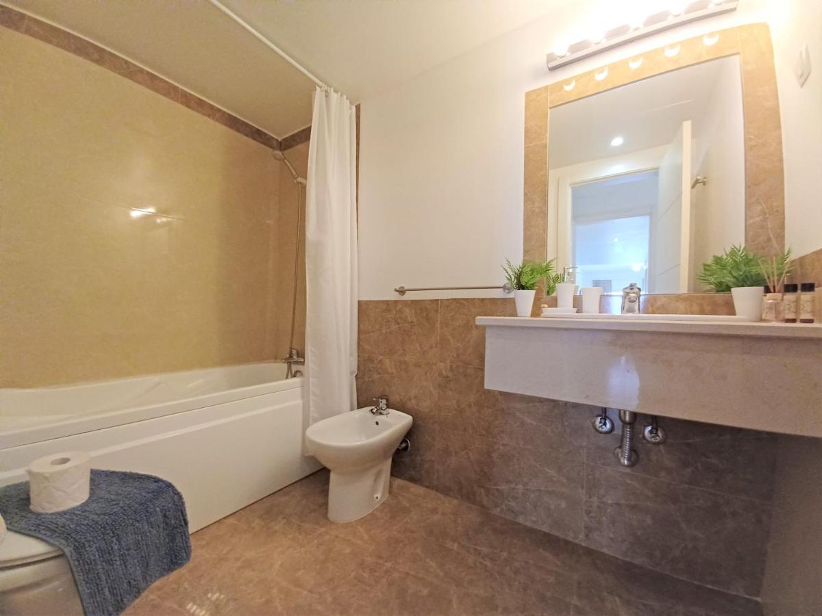 Garden Beach Luxury Apartment Litoralmar Portimão Exteriör bild